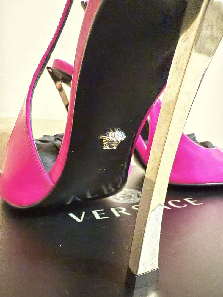Versace оригинални дамски обувки на ток