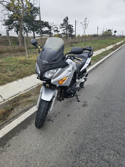 Honda CBF600 (PC38) 2005 600cc 79cp 68.000km