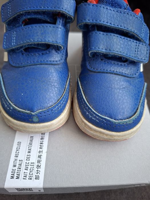 Маратонки адидас