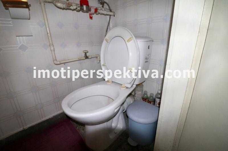 Продава се Тристаен апартамент в Пловдив, Кючук Париж - 83 кв.м за 1205 €/кв.м - Снимка #12