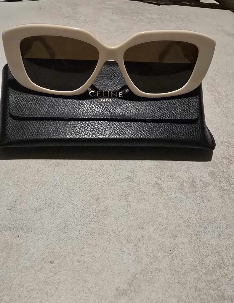 Слънчеви очила Celine.