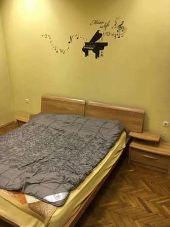 Дава се под наем Тристаен апартамент в София, Център - 100 кв.м за 1150 € - Снимка #7