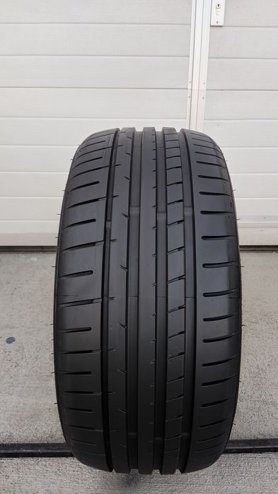 1бр. лятна гума 225/45/17 Leao Nova Force, XL
dot23
8.45mm
Много добро