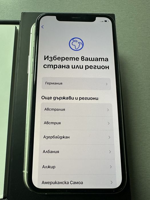 Продавам iphone 11 pro 64GB