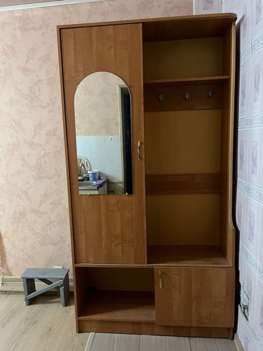 Шкаф для прихожей