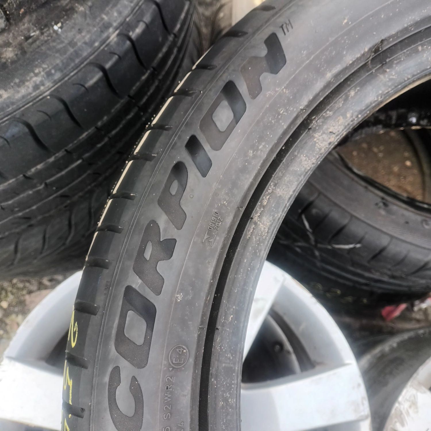 255 45 19 PIRELLI 2бр летни дот 2020г