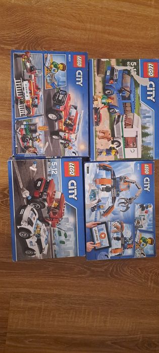 Lego City 5-12 ani ,4 modele