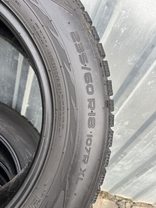 4 anvelope iarna 235/60 R18, Nokian, 6mm profil ramas, DOT 2017