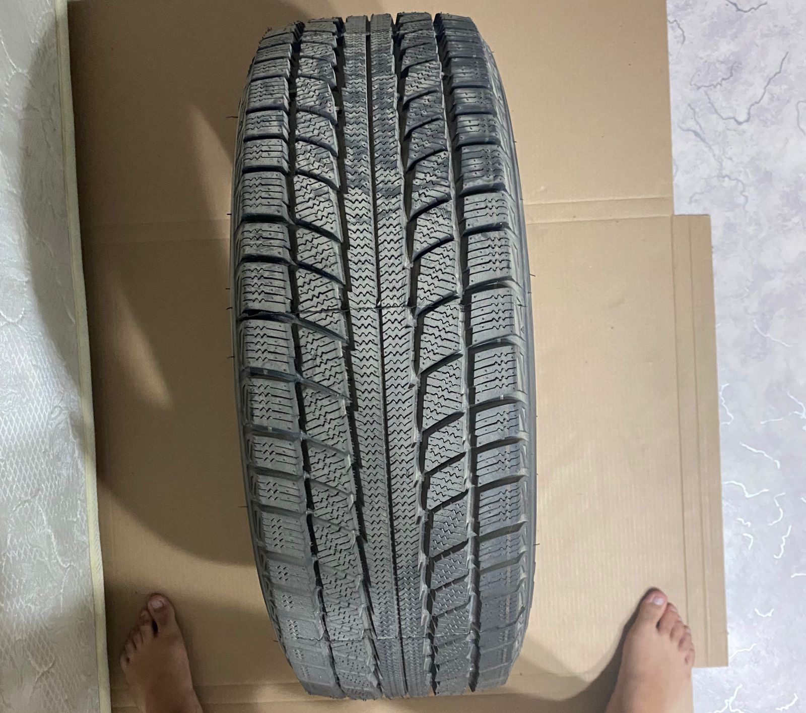 Продам зимние шины