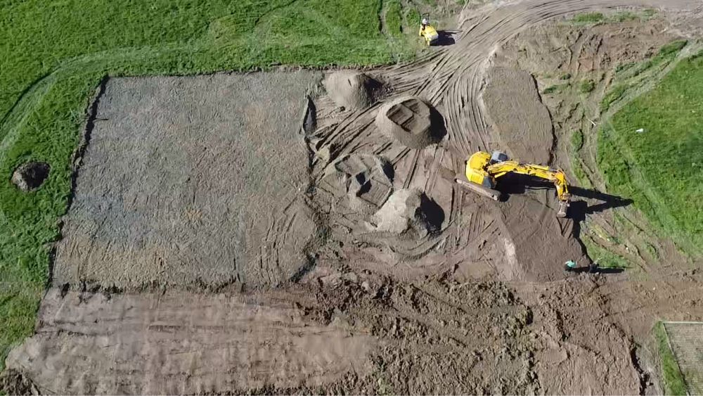 Constructii Amenajari parcari sapaturi fundatii piconari drumuri