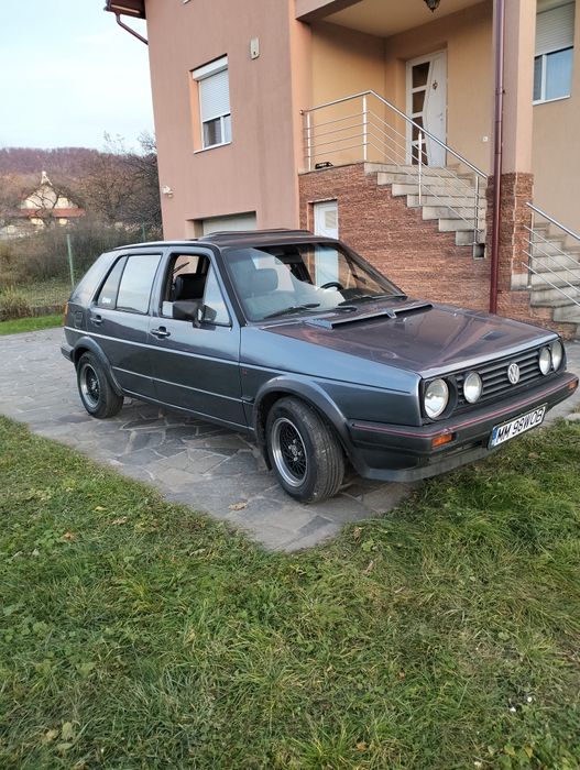 Vând Golf 2   1,8 benzina