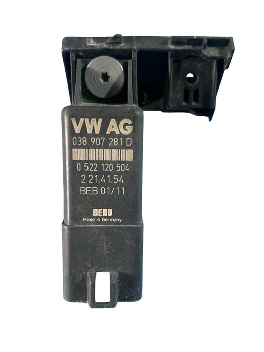 Alte relee VOLKSWAGEN TOURAN 1T3 2010 - 2015 VAG 0281003038 038907281D