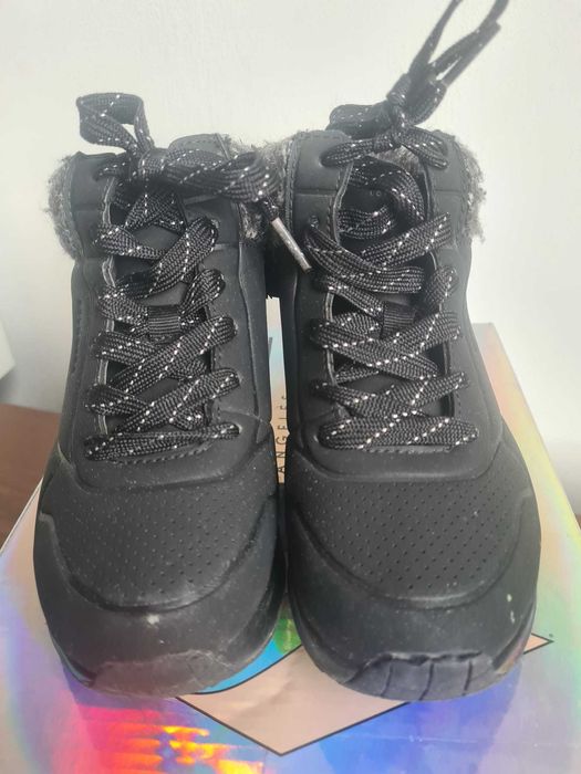 Ghete Skechers copii