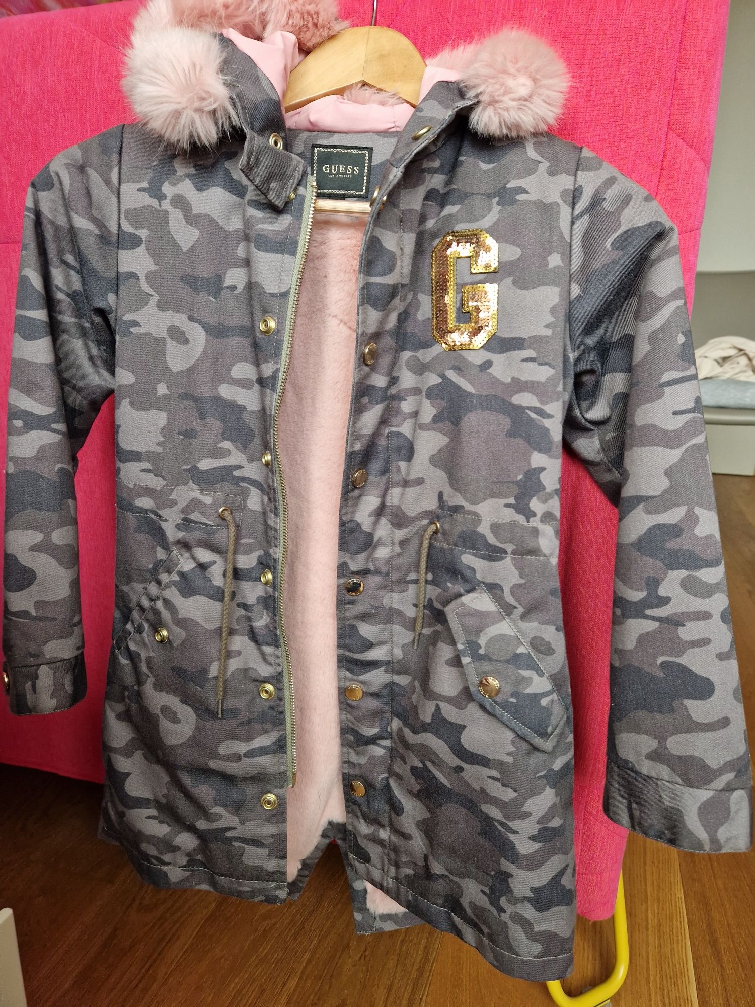 Камуфлажна оригинална парка Guess 8г.