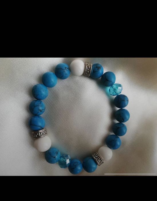 Ръчно изработени гривнички