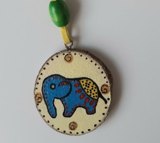 Pandantiv handmade pictat cu elefant