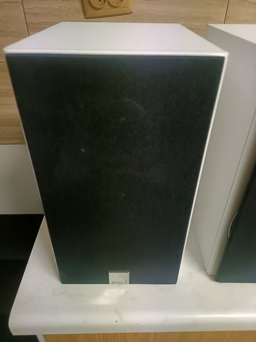 Dali Zensor 1, boxe 2x100 W max, sunet extraordinar!