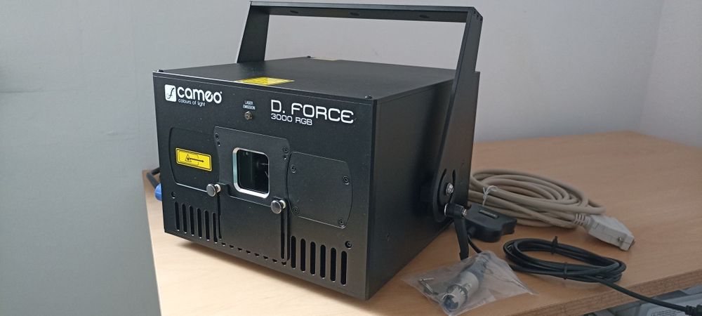 Laser profesional pentru scena - CAMEO  3000 D Force