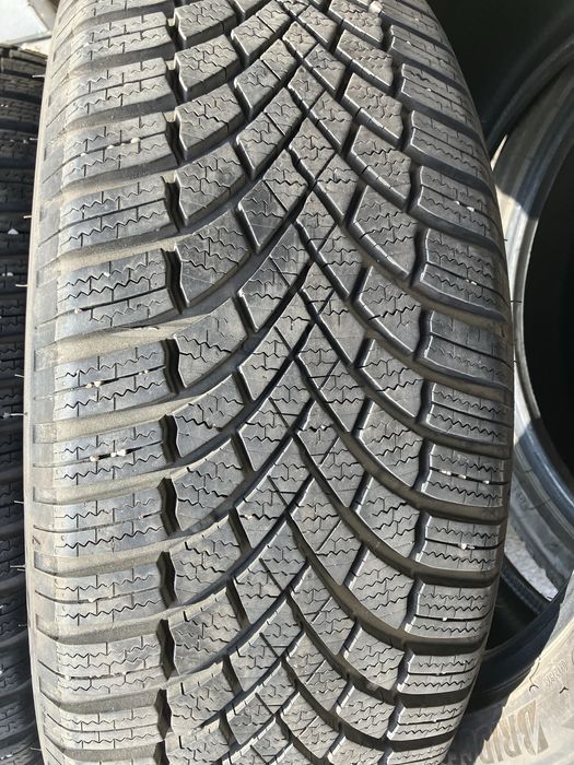 215/45R20 Bridgestone LM005