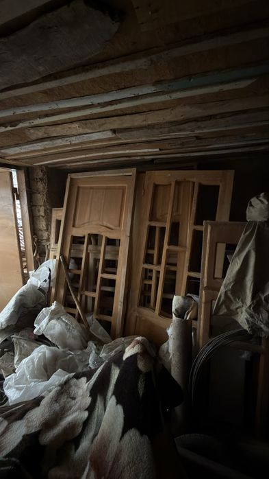 Eshik rom karopkalari bilan sotiladi