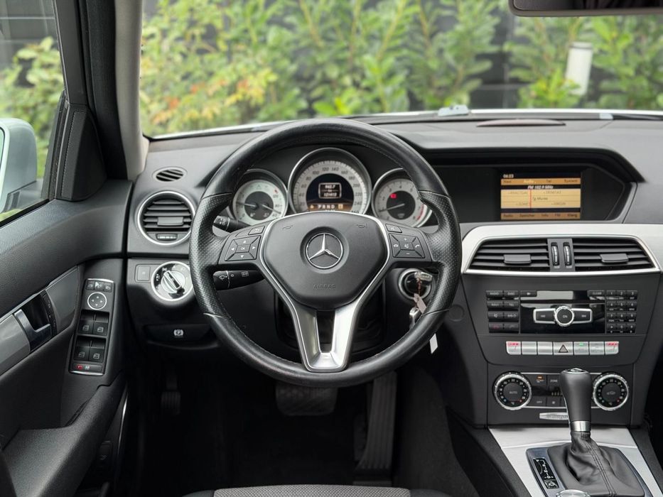 Mercedes Benz C180 ~Avantgarde~Automat~Navi~Carlig