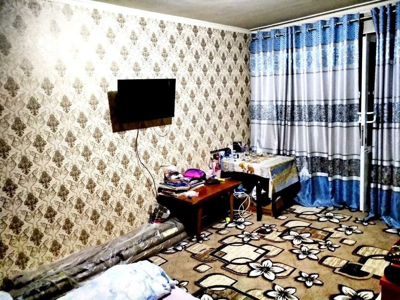 Квартира сотилади 3 этаж 1 хона