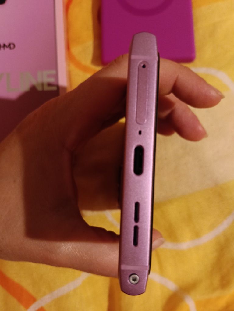 HMD Skyline 12/256gb отличен