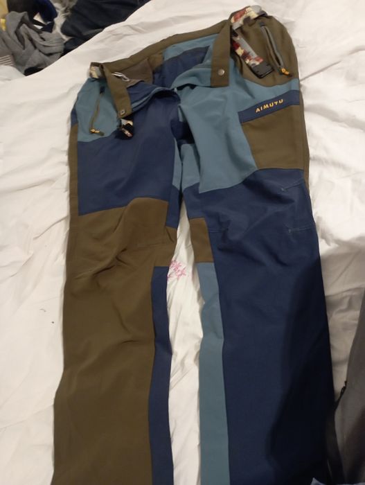 Pantaloni sport primăvară munte
