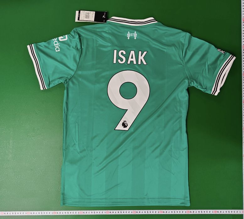 Tricou Isak liverpool