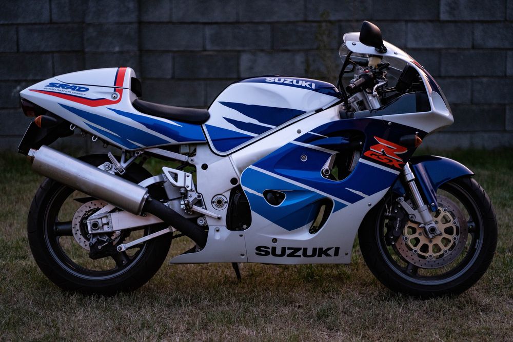 De vanzare Suzuki GSXR 750 SRAD