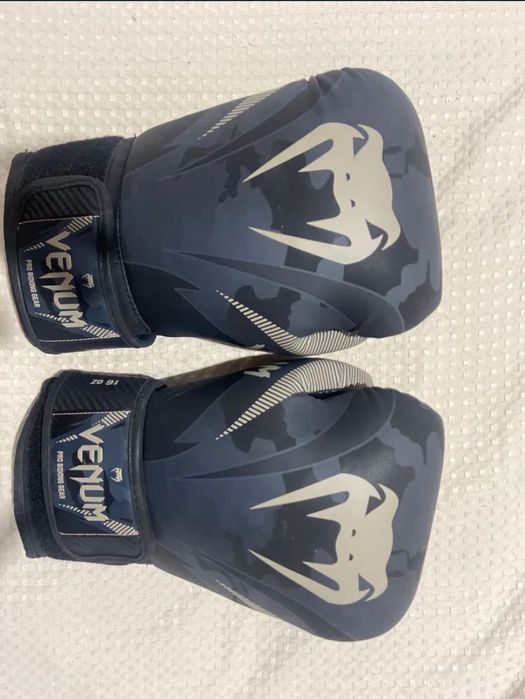 Mănuși box venom noi