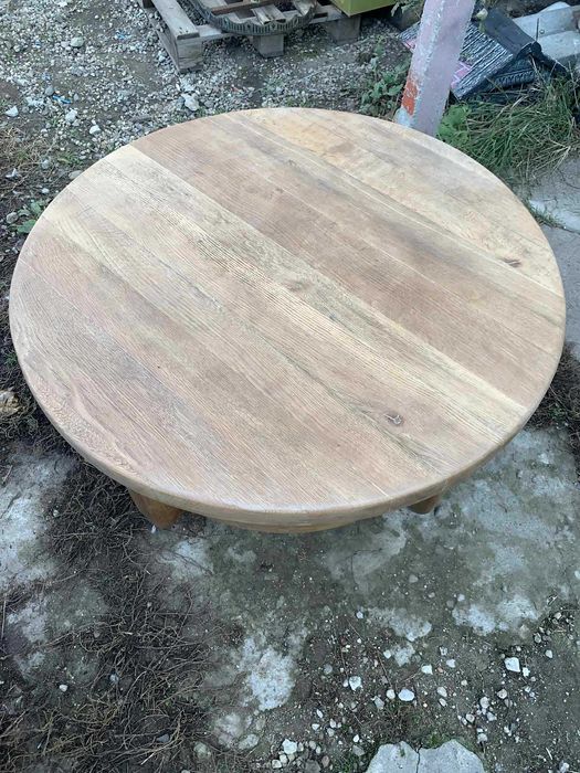 Masa rotunda din lemn masiv