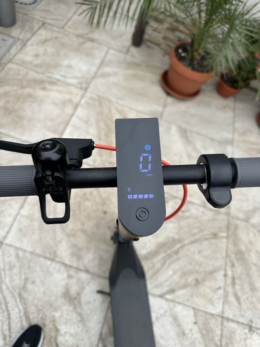 Trotineta electrica pliabila  iaomi Electric Scooter 4 Lite 2nd Gen