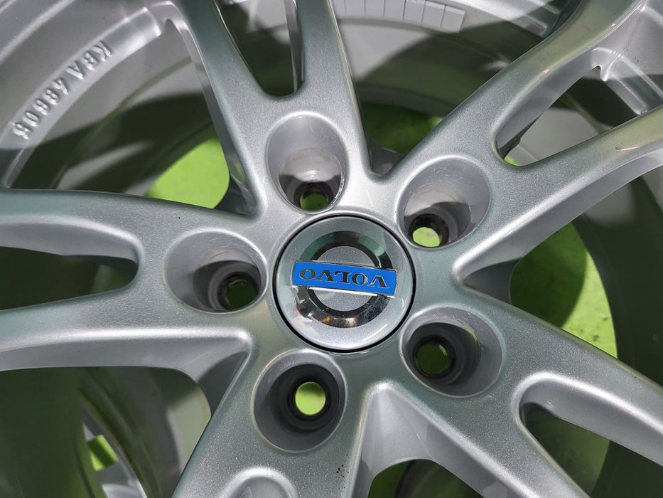 17 5x108 Volvo лети джанти 5х108