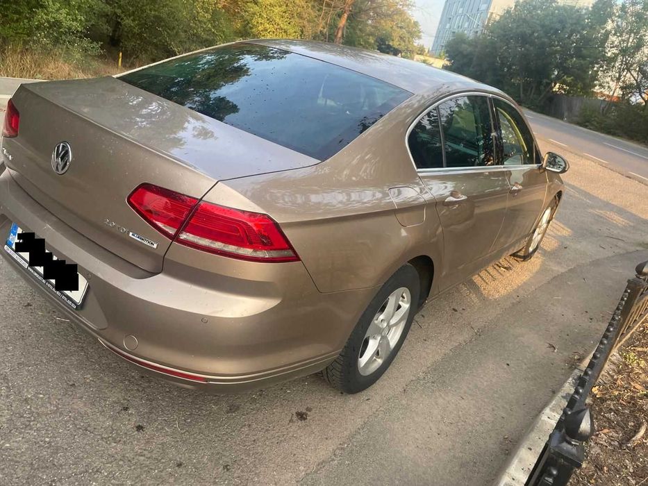 Vând Passat B8 Comfortline 2.0 TDI DSG, 2017