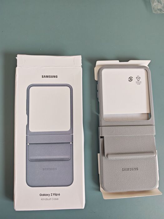 Чисто нов калъф за Samsung Flip 6 Kindsuit сив