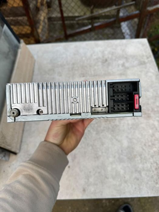 Cd radio mercedes здрава части работи
