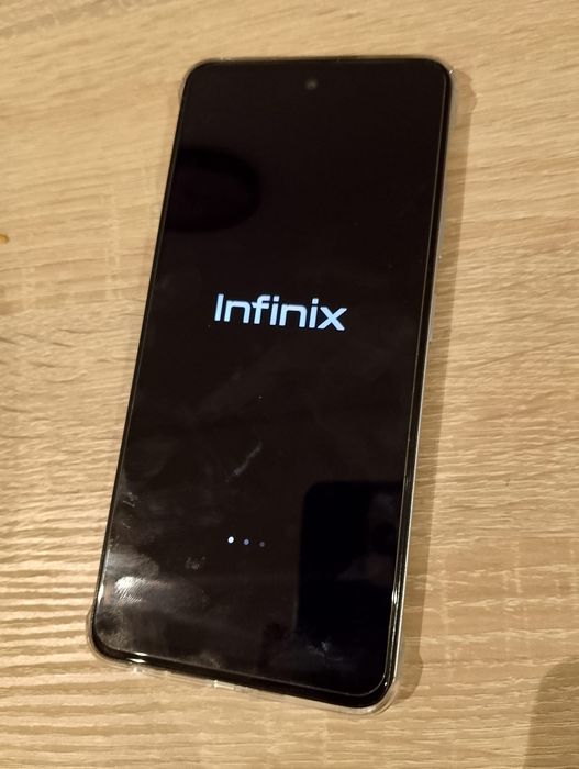 Telefonul este aproape nou fără zgârieturi sau urme de uzura