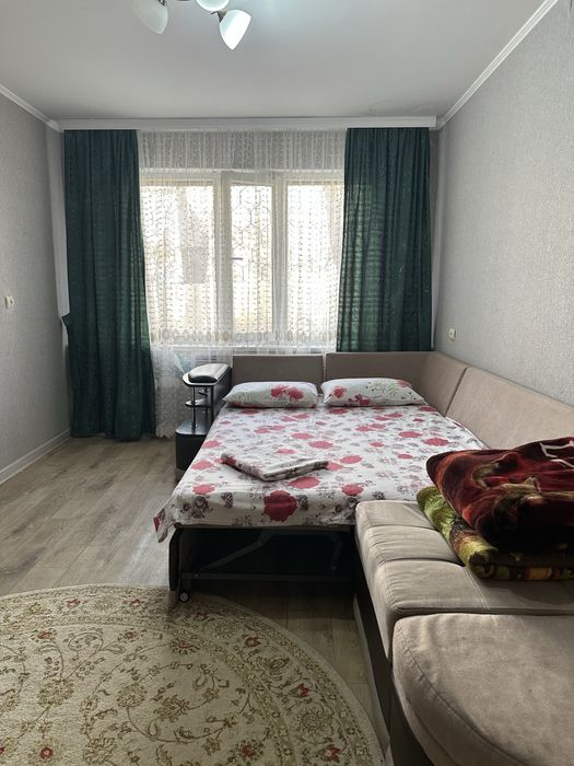 Суточно 3 х комн  кв сдам на Детских товарах