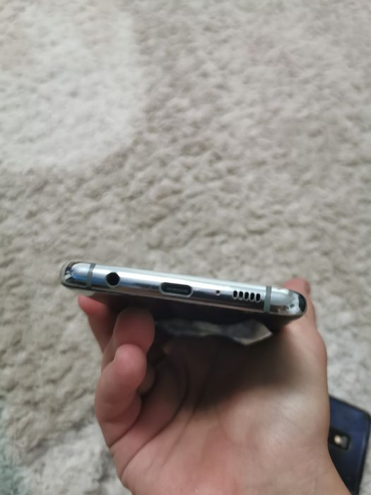 Samsung s10 + pentru piese