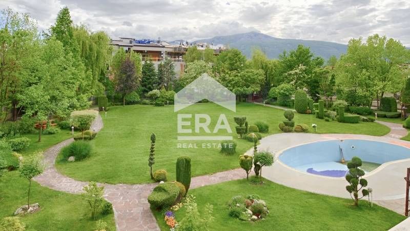 Дава се под наем Къща в София, Витоша - 815 кв.м за 8000 € - Снимка #1