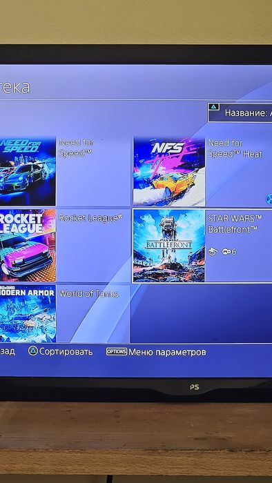 Plastation 4  +1 оригинален джойстик. 35+ купени и старик редки игри