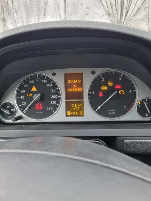 Vand Mercedes  automată  motor 2.0 diesel.