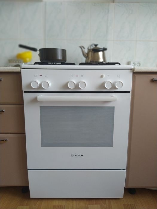 Продам газ плиту