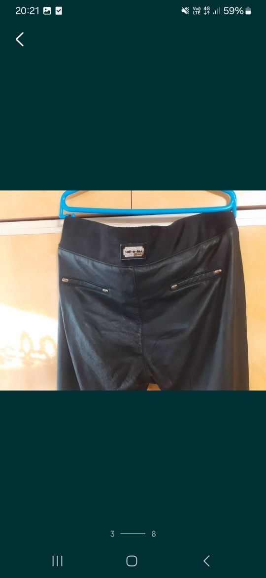 Pantaloni gravide imitație piele.