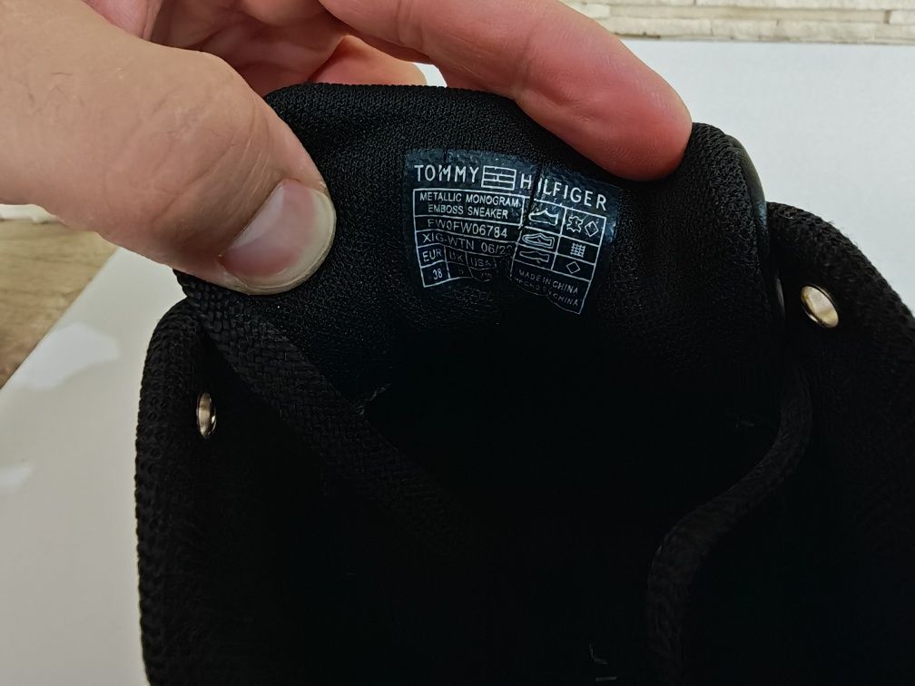 Обувки Tommy Hilfiger