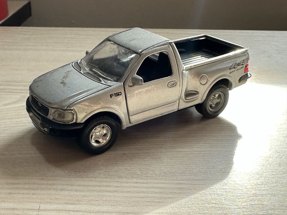 Ford F150 scara 1:43 welly