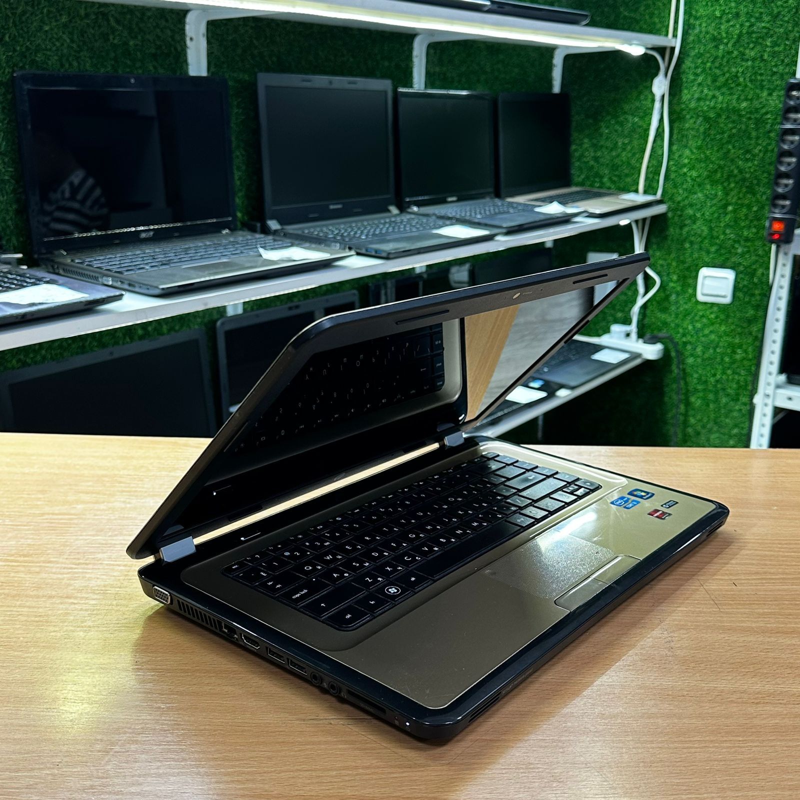 Ноутбук Hp g6 для офиса шустрый Core i3 ОЗУ 6Gb ssd 128Gb+500Gb