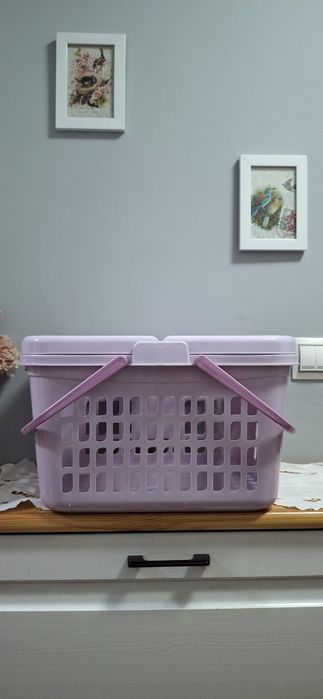 Пластиковые корзины с ручками