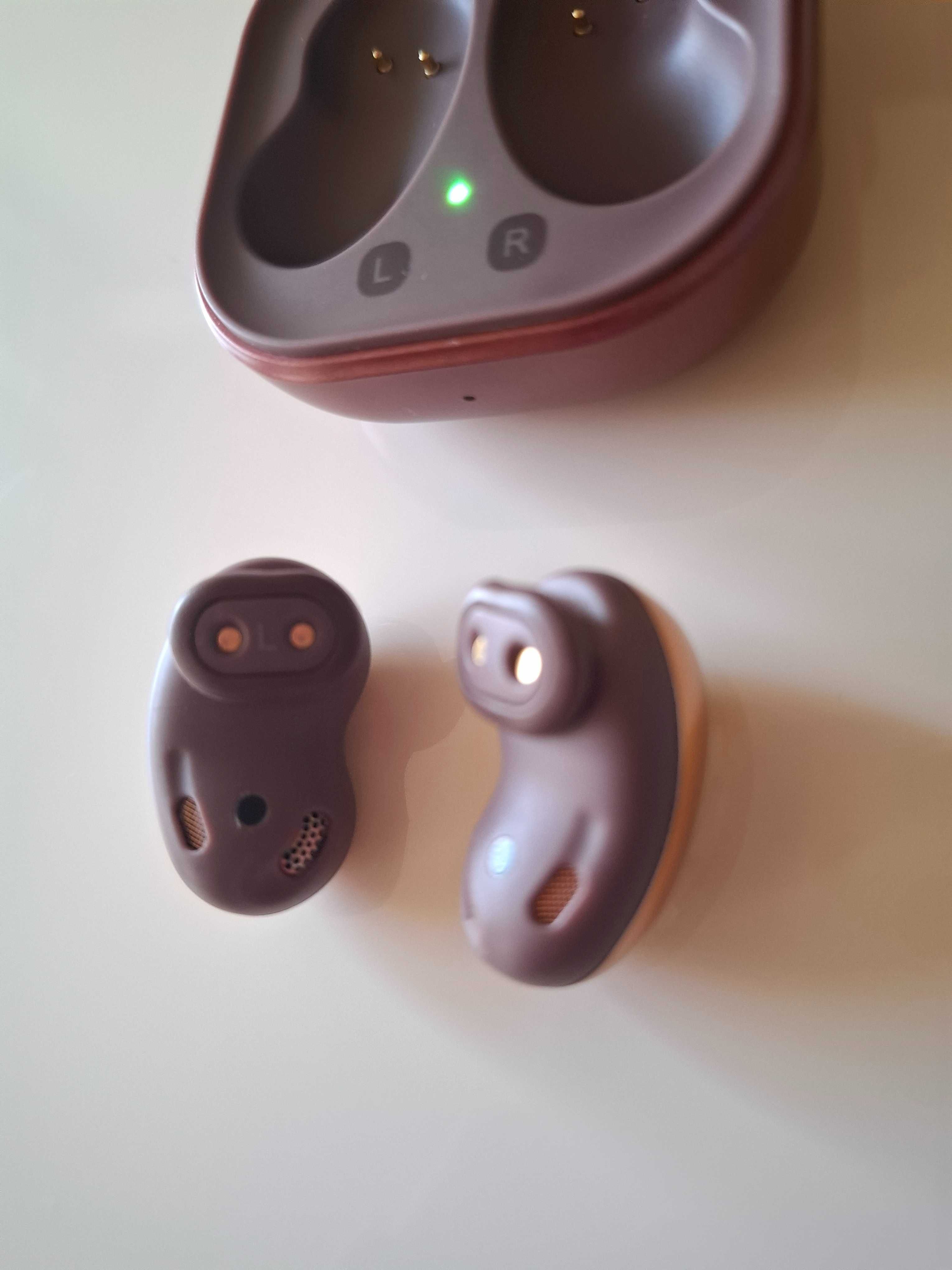 Bluetooth слушалки Samsung Galaxy Buds Live Gold